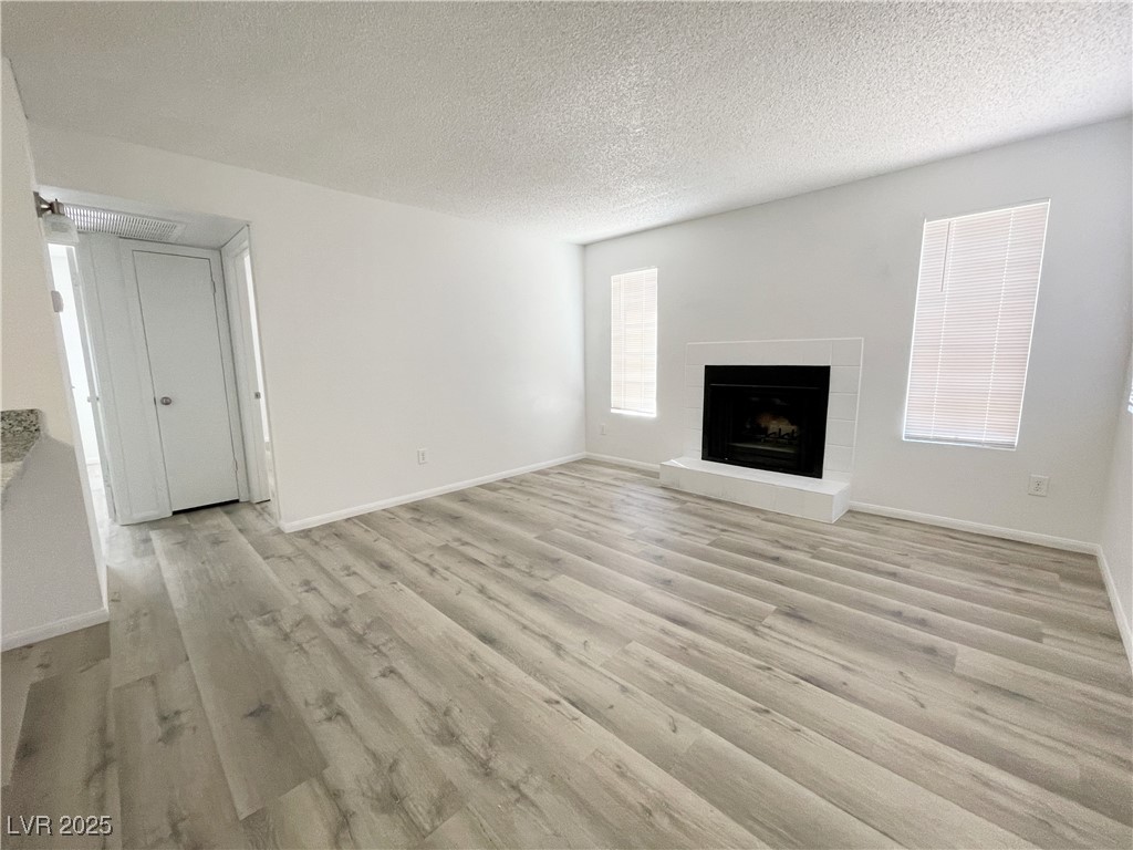 2742 Alicialynnn Way B