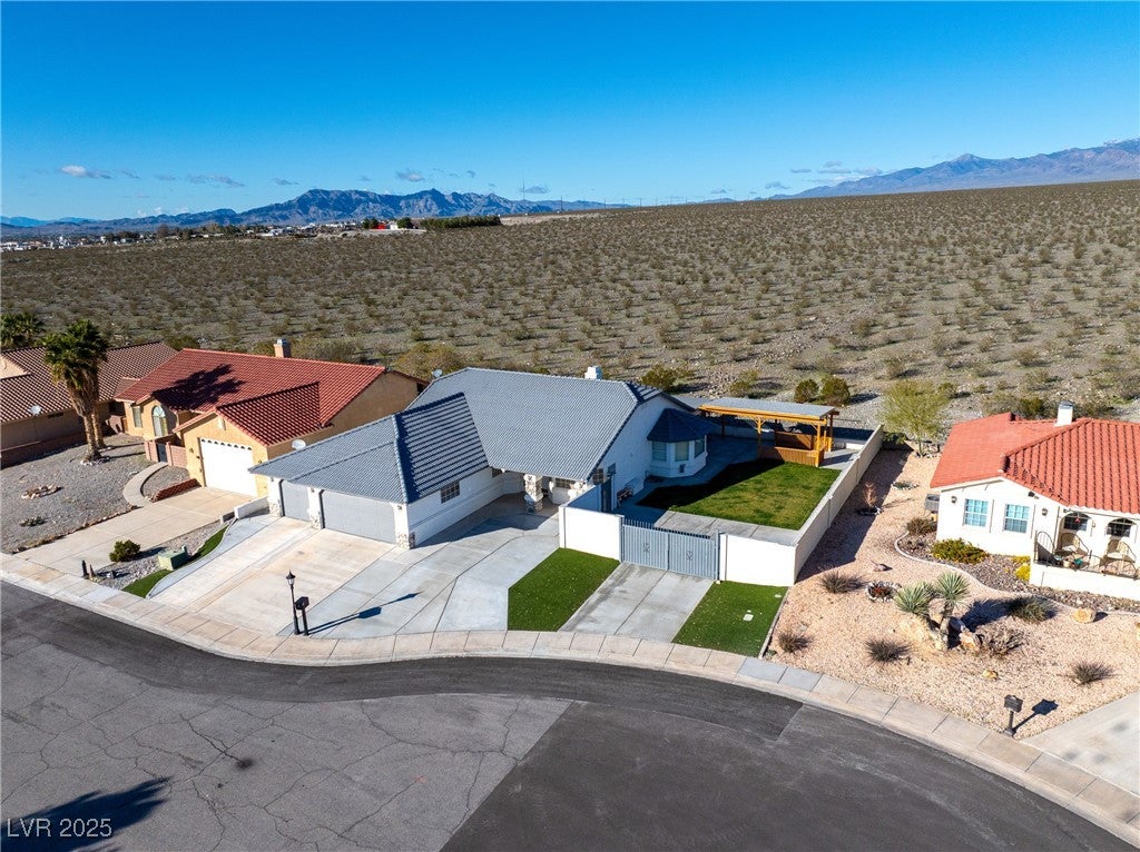 3630 E Vineyard Drive