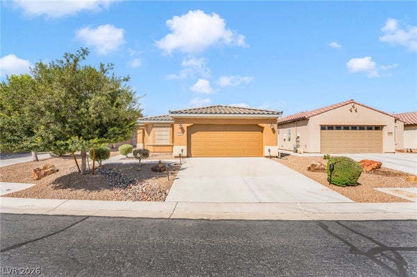 3740 ROCKLIN PEAK AVE, NORTH LAS VEGAS, NV 89081 - Image 02b24c23af73d1295f3bdec35b2ea721/2673786446