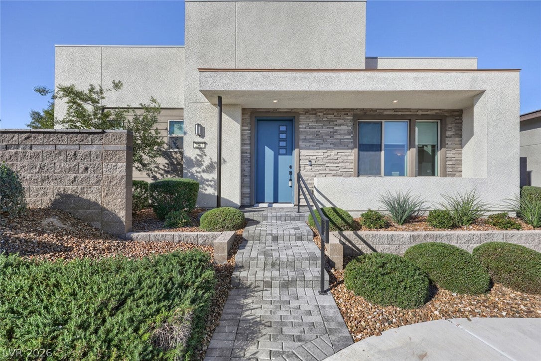 2502 Veronella Street