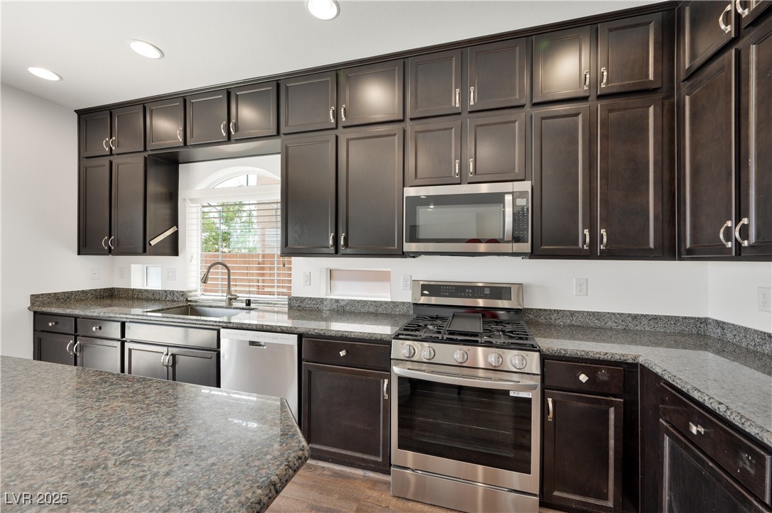 9212 Midnight Cellars Street