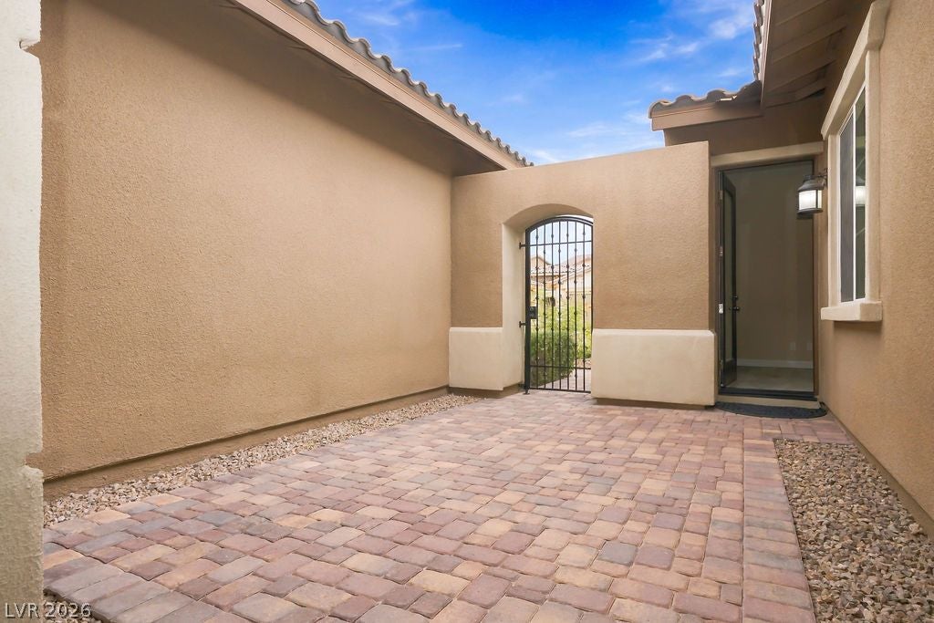 286 Lindura Court
