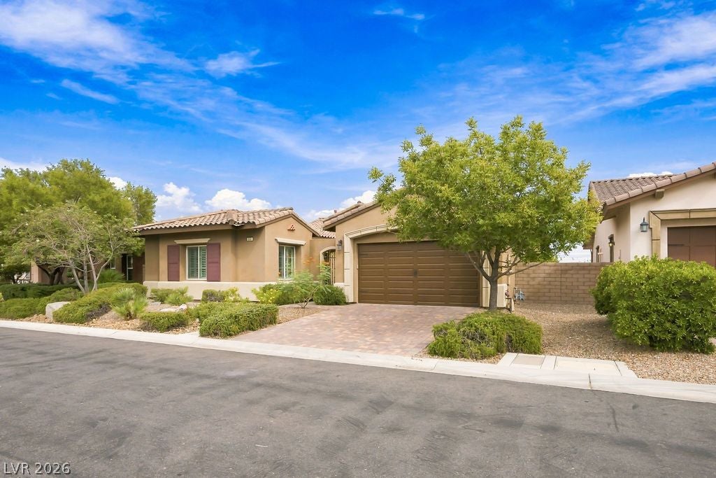 286 Lindura Court