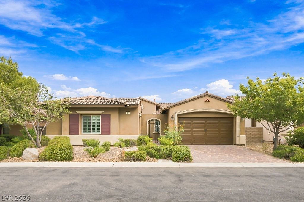 286 Lindura Court