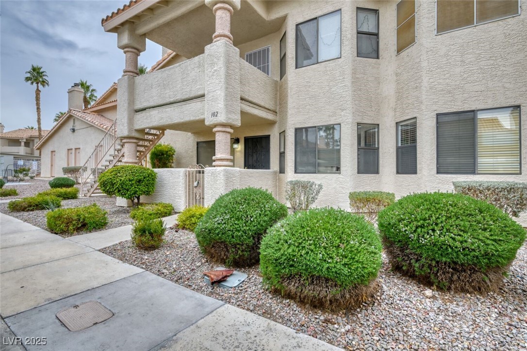 1017 Falconhead Lane 102