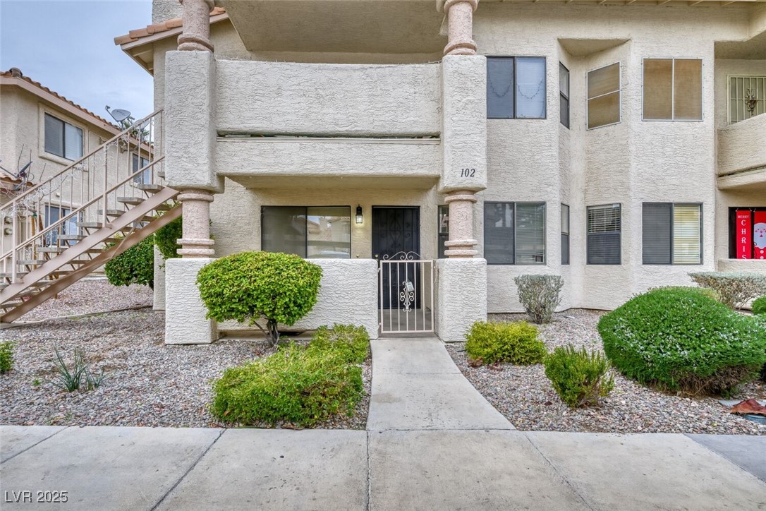 1017 Falconhead Lane 102
