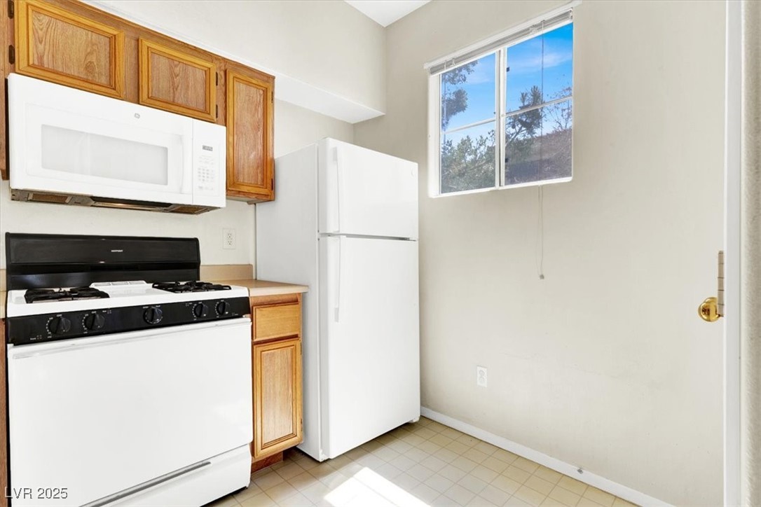 Las Vegas, Nevada 89148, United States, 2 Bedrooms Bedrooms, ,2 BathroomsBathrooms,Residential,Active,119162