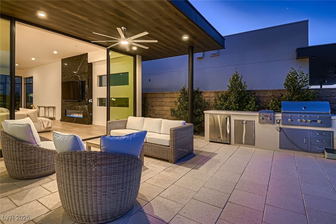 678 Blackrock Rim Drive, Henderson, Nevada image 47