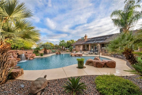 Photo of 9770 W El Campo Grande Avenue, Las Vegas, NV 89149 (MLS # 2735732)