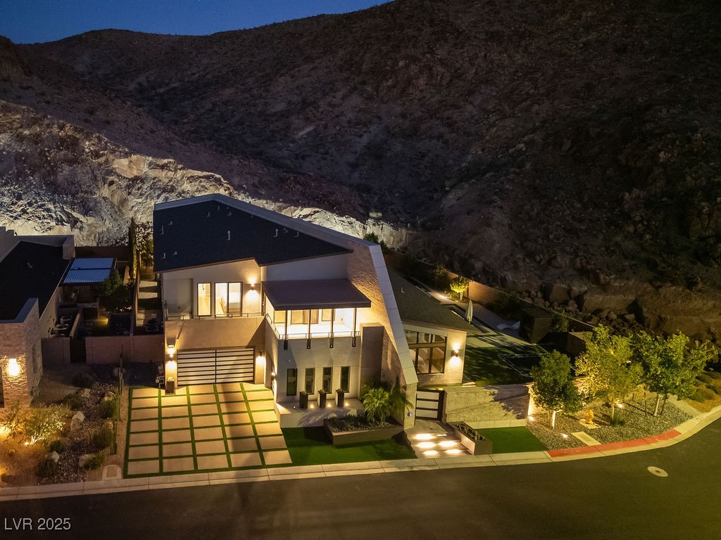 2199 Skyline Heights Lane