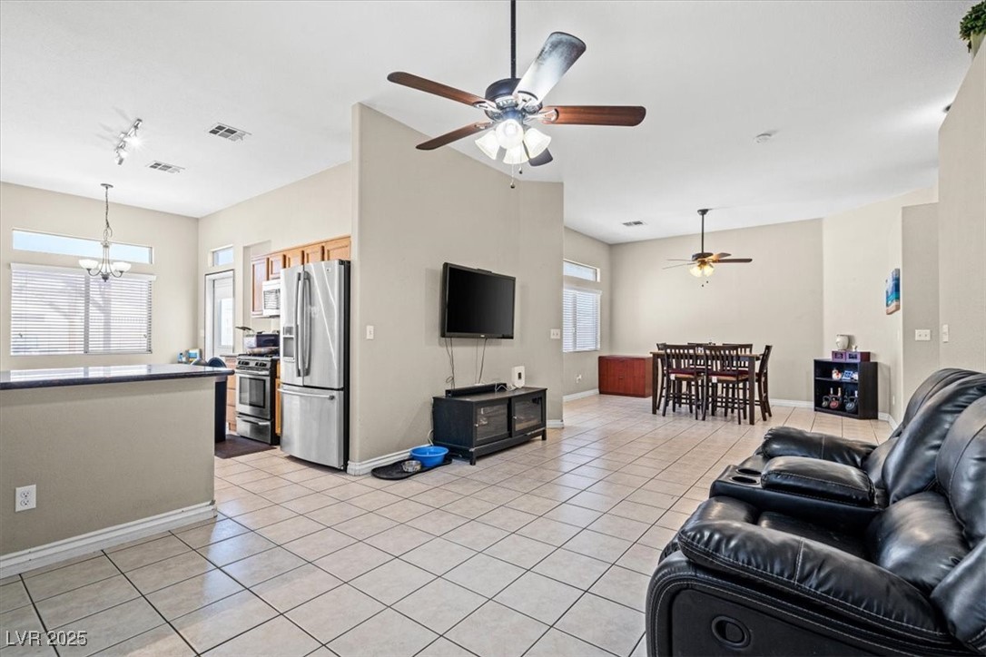 5224 Red Vine Street, North Las Vegas, Nevada image 6