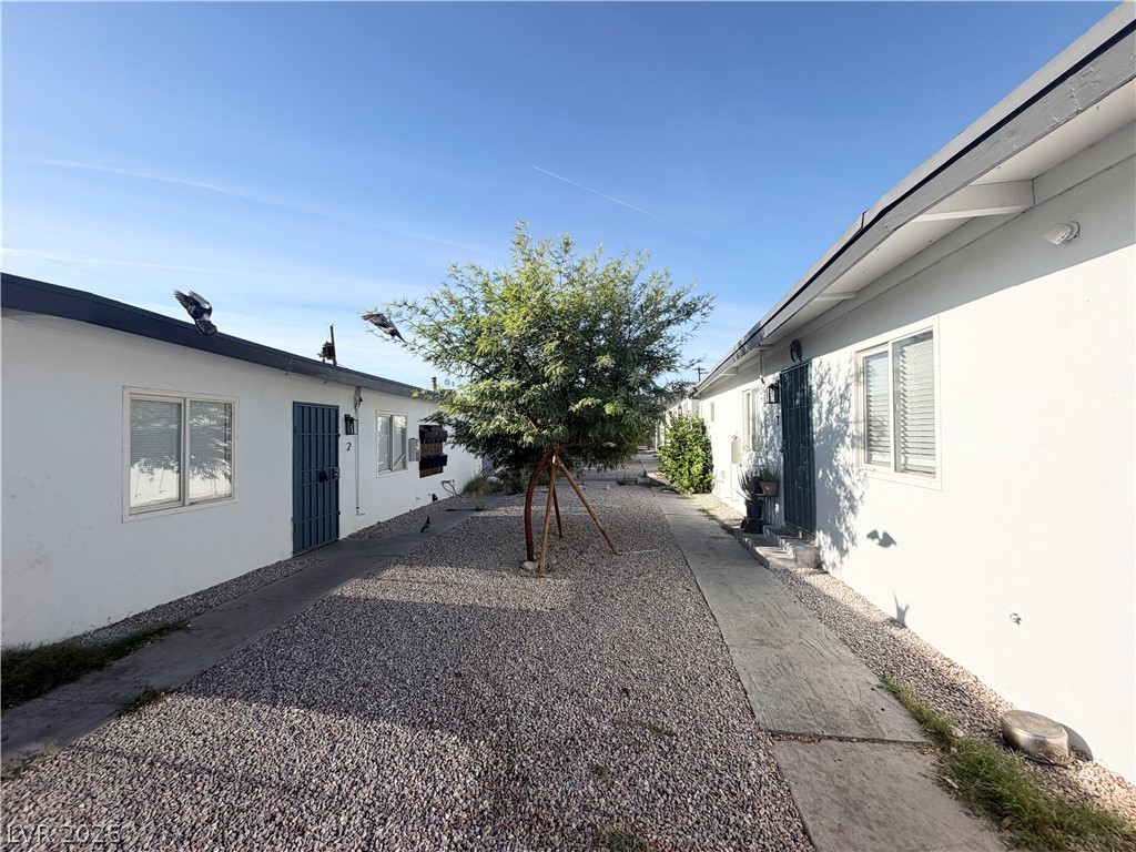 2030 SUNRISE Avenue 10