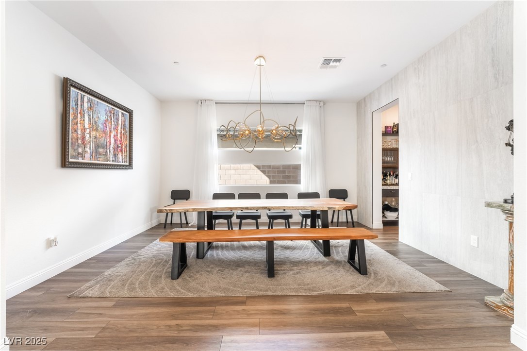 212 Harris Peak Street