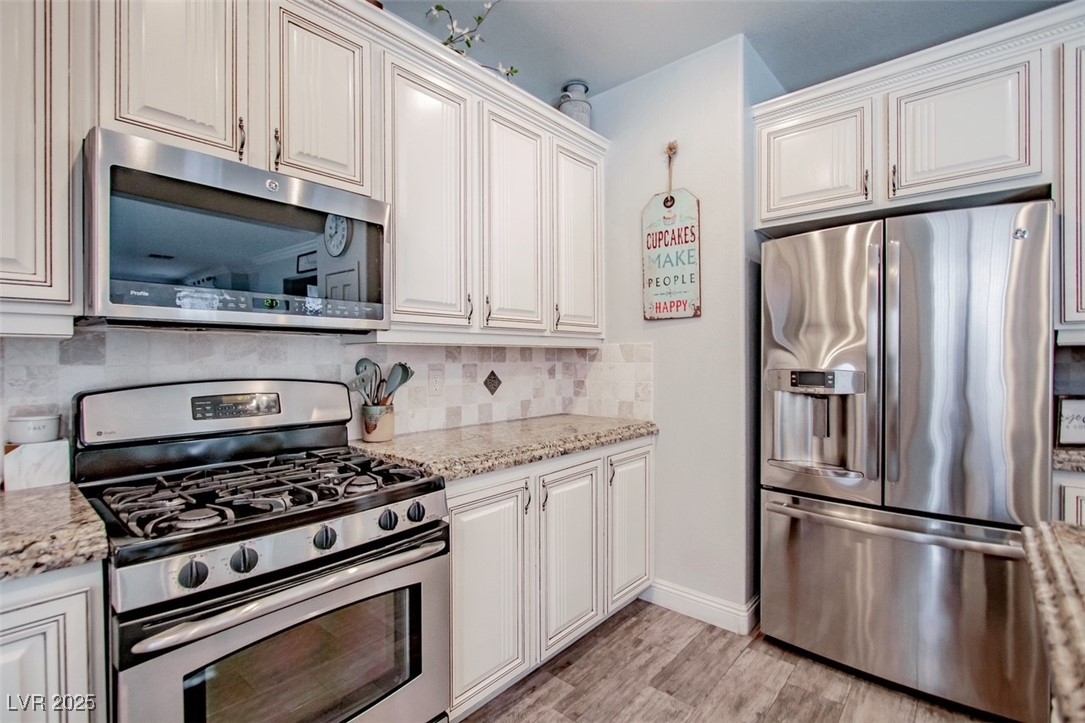 1125 Via Canale Drive, Henderson, Nevada image 8