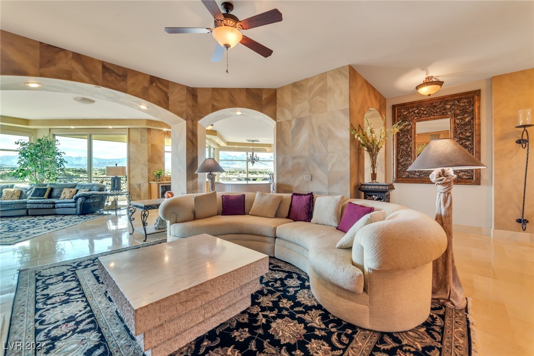 9103 Alta Drive 701