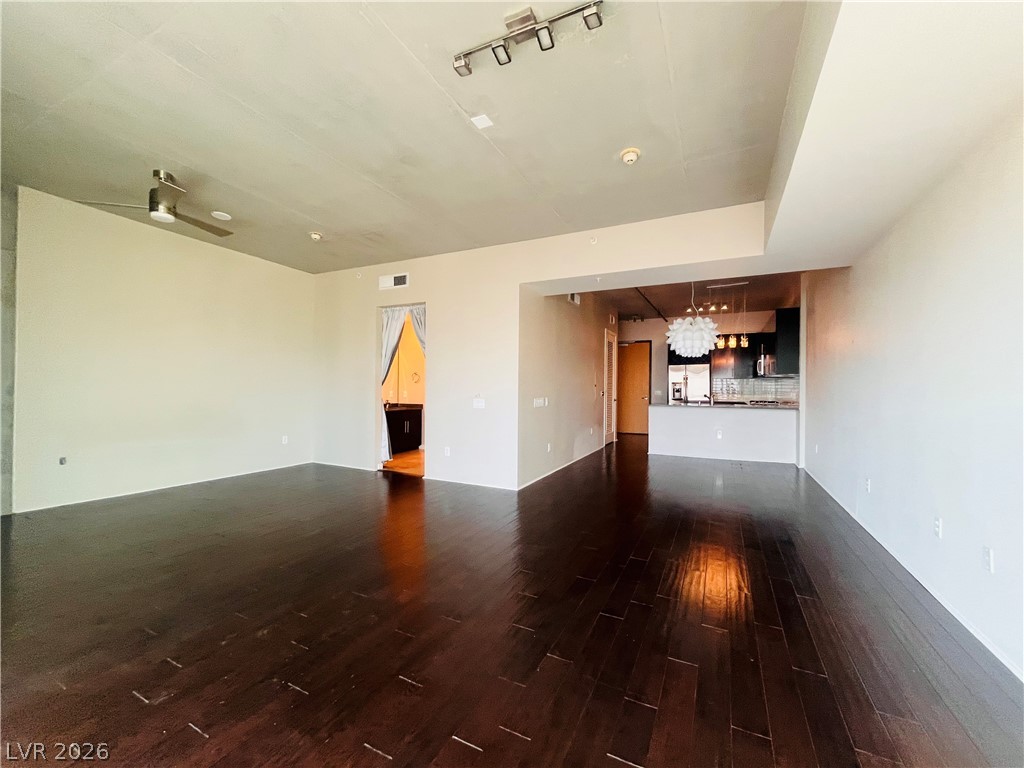 353 E BONNEVILLE Avenue 511