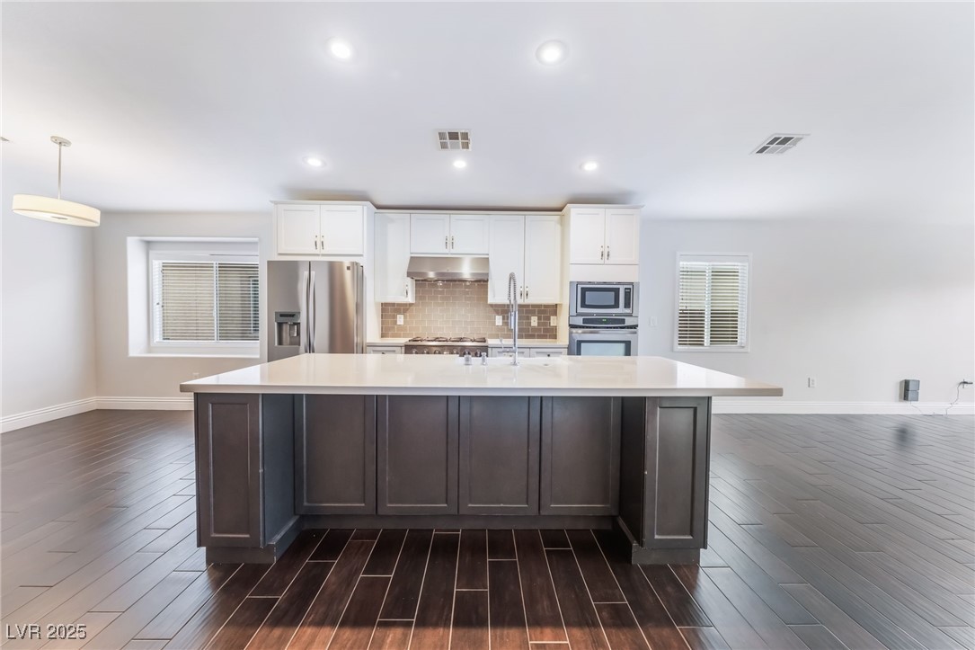 4441 Meadowlark Wing Way