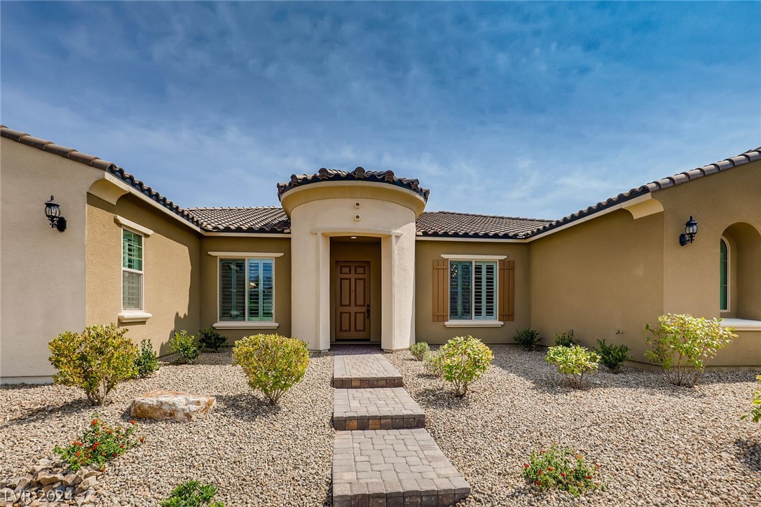 5872 Shangri La Night Court