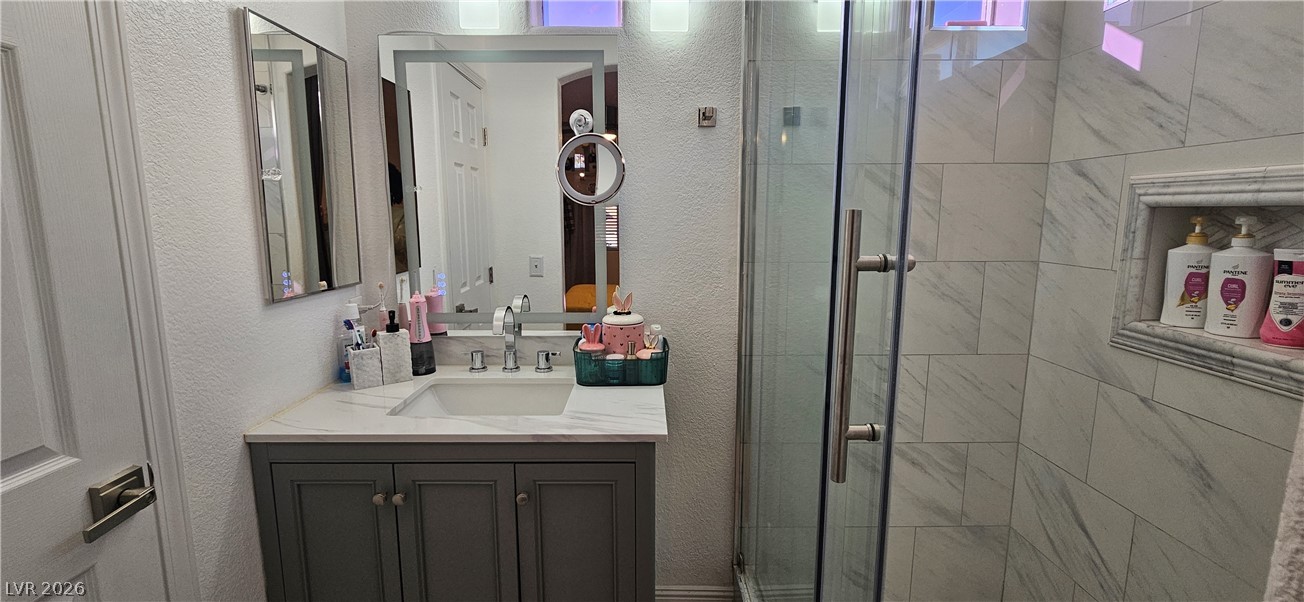 5256 Paradise Valley Avenue