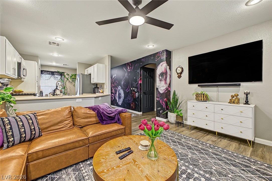 Properties 1 6221 Chert Avenue