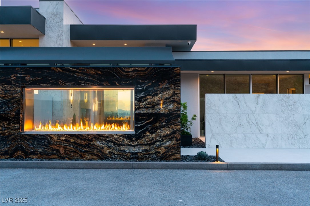 3 Horseshoe Rock Court