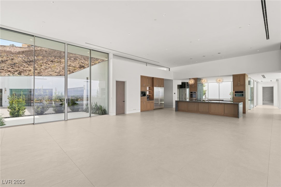 3 Horseshoe Rock Court, Henderson, Nevada image 5