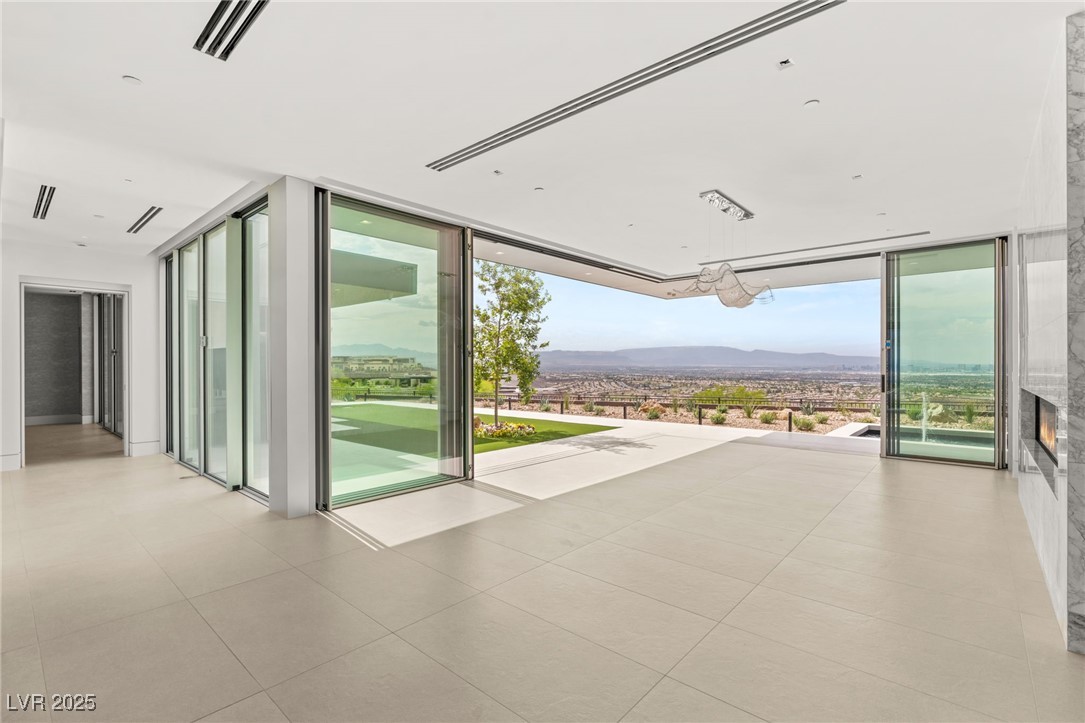 3 Horseshoe Rock Court, Henderson, Nevada image 9