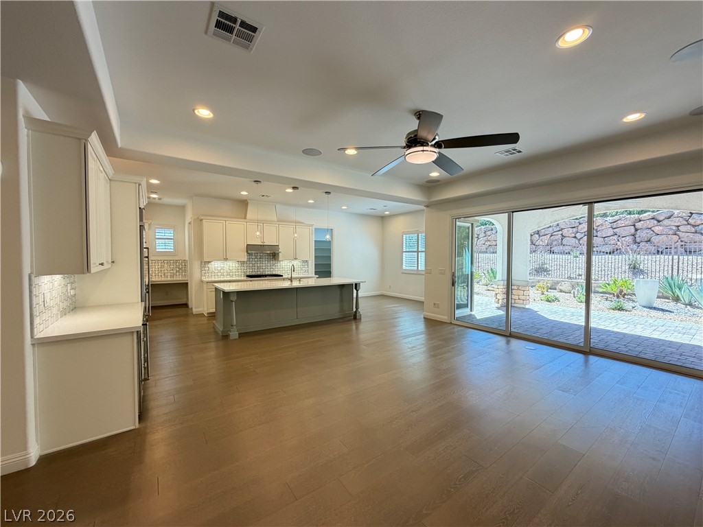 273 Lindura Court