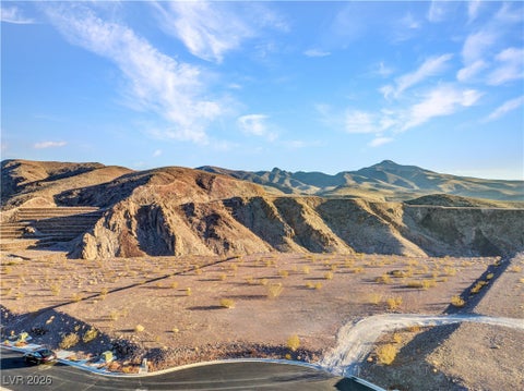 Photo of 33 Soaring Rock Court, Henderson, NV 89012 (MLS # 2748785)