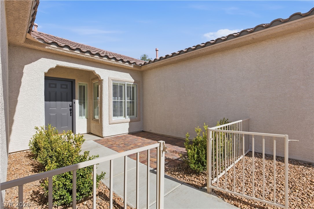 2562 Downeyville Avenue