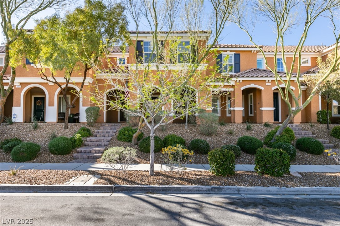 3009 Camino Sereno Avenue