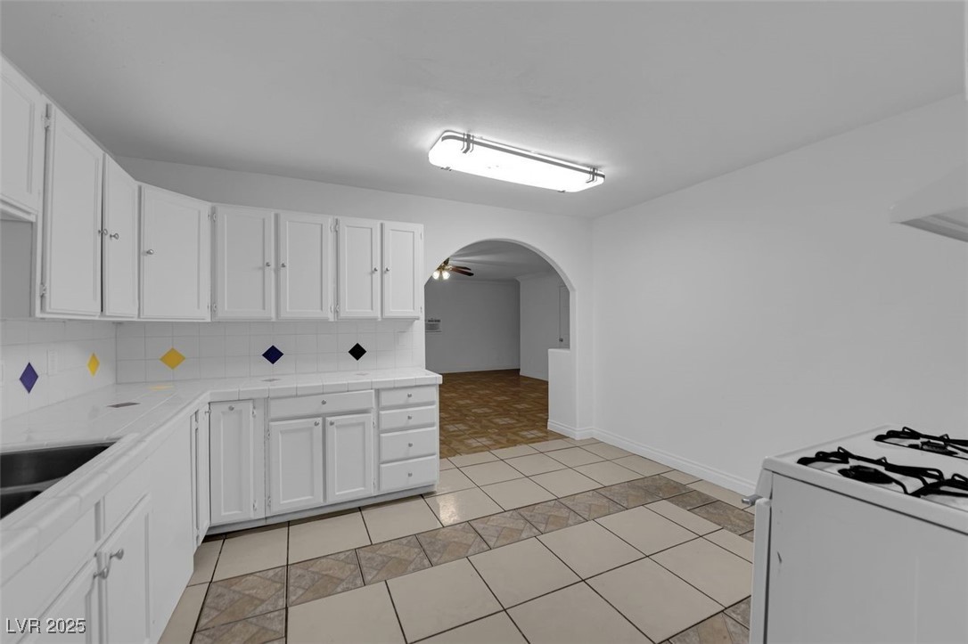 1816 W McDonald Avenue