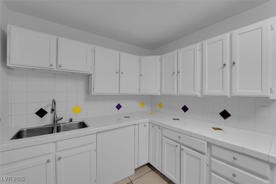 1816 W McDonald Avenue