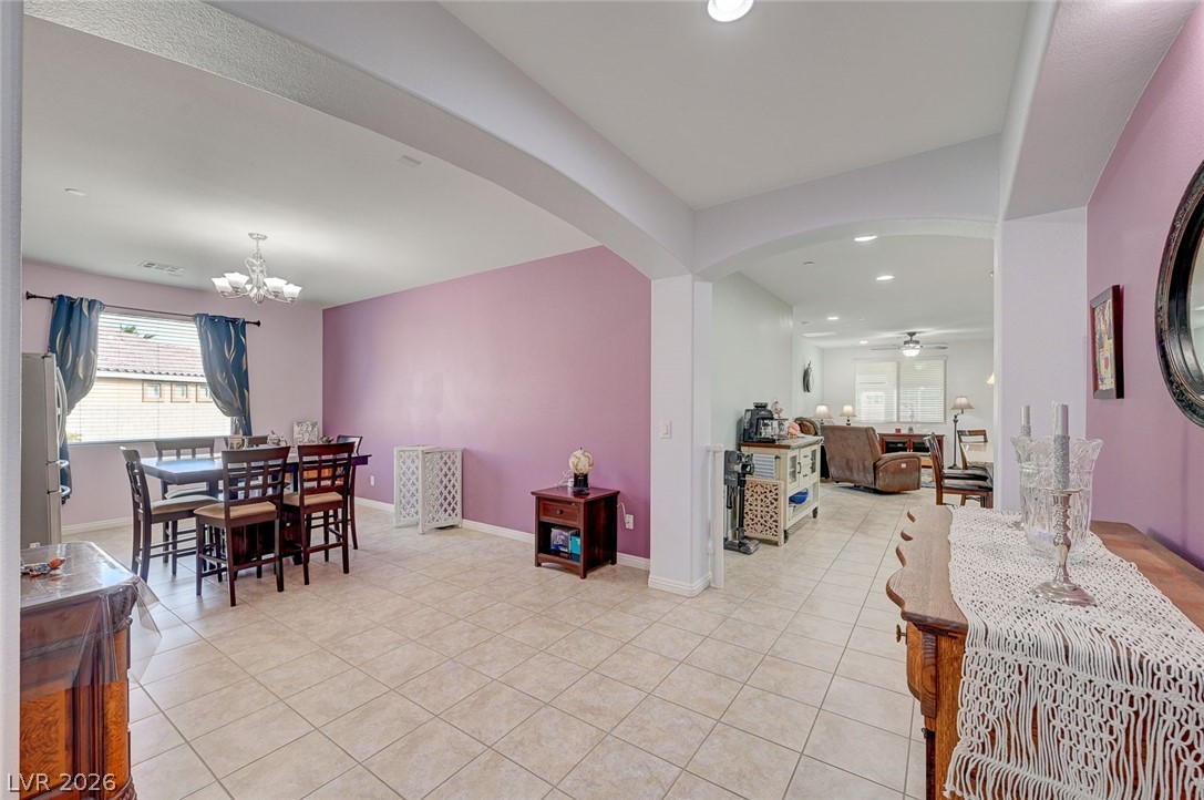 676 Suguaro Bluffs Street