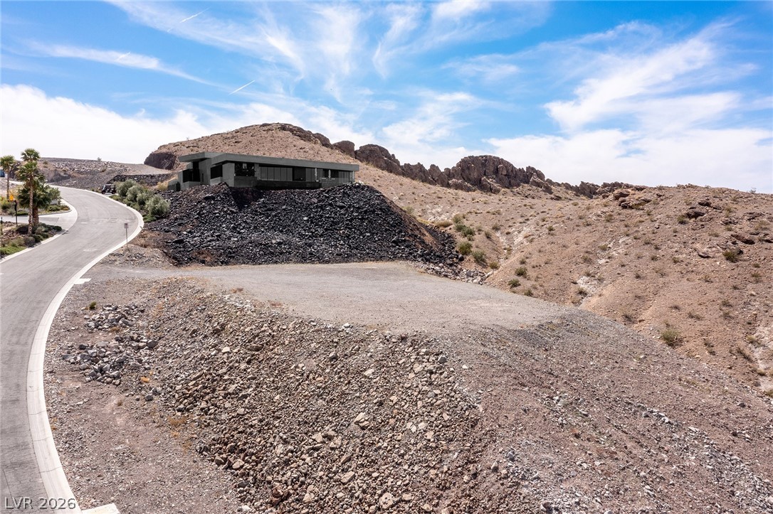 637 Dragon Peak Drive