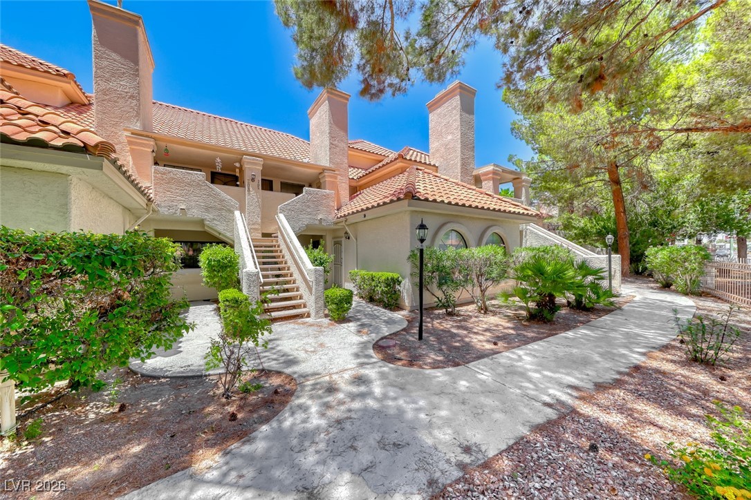 2605 S Durango Drive 202