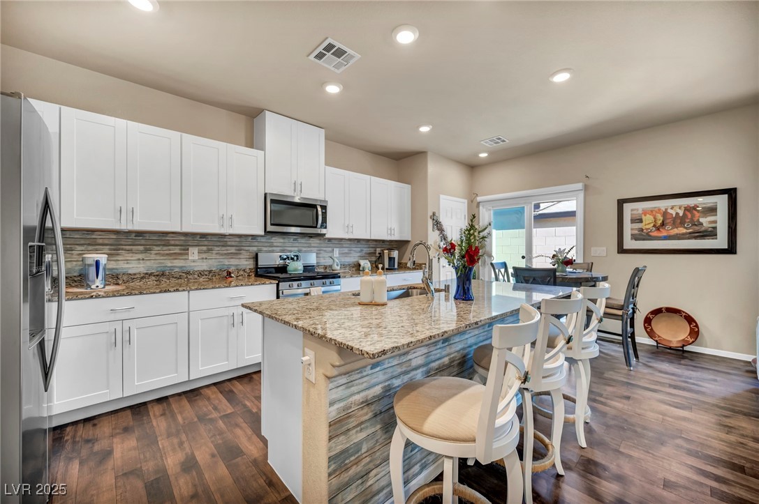 7452 Cooks Meadow Street