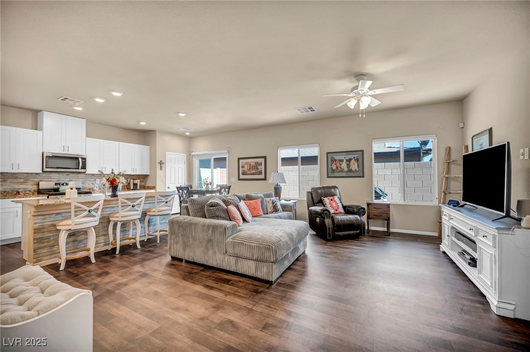 7452 Cooks Meadow Street