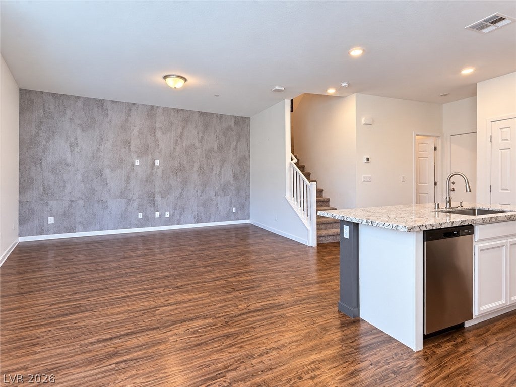 Properties 3 5730 Sky Pointe Drive 120