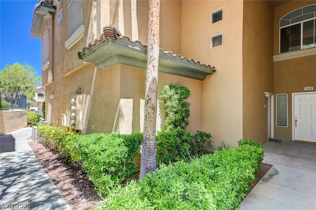 1604 Cardinal Bluff Drive 202