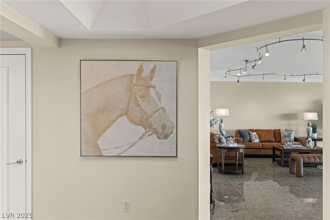 2777 Paradise Road 2302