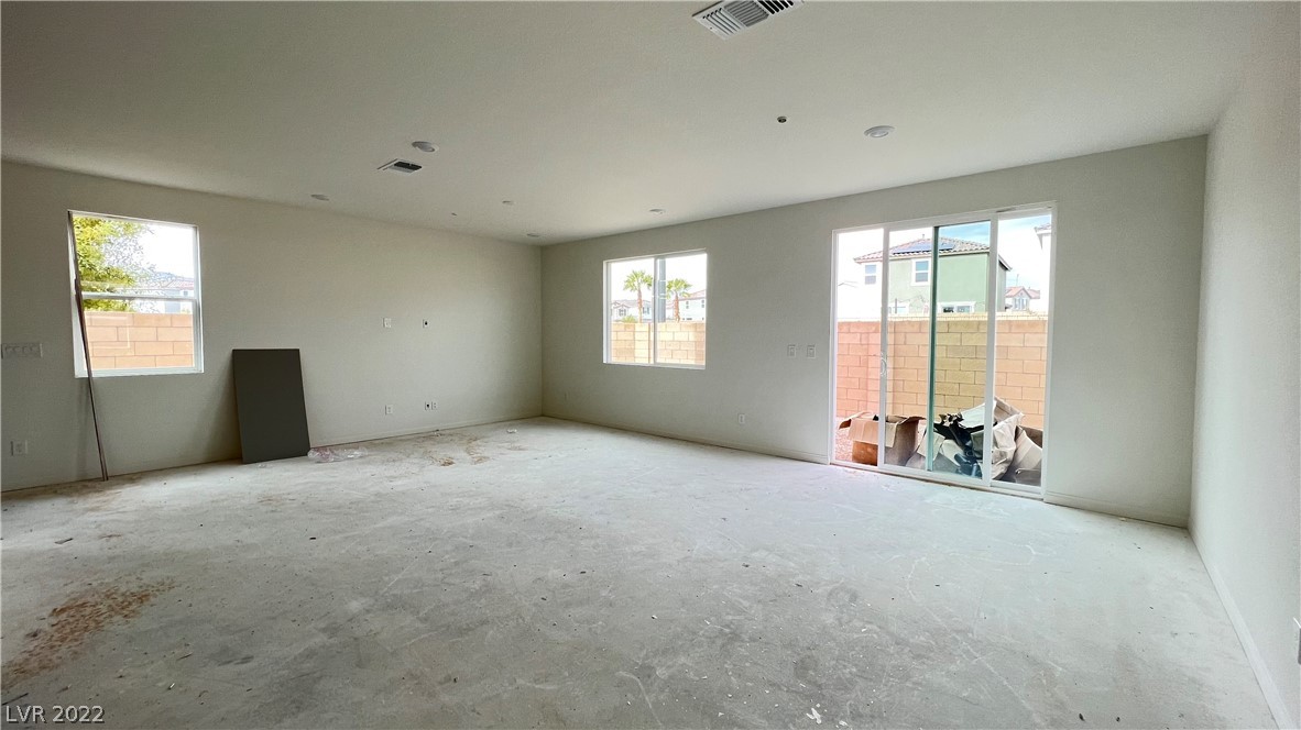 Photo 8 of 24 of 8462 Vacarez Drive house