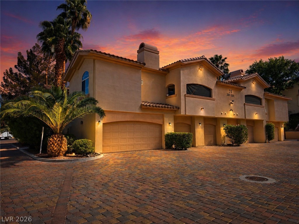 2050 W Warm Springs Road 2422