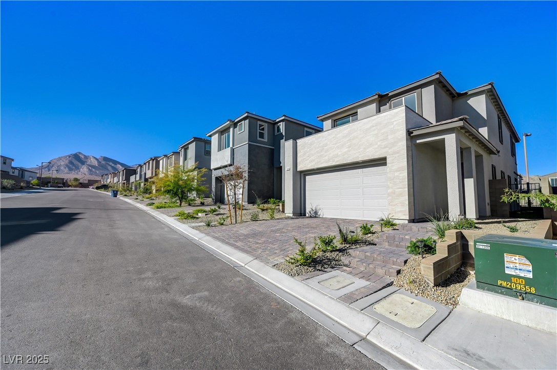 11828 Black Canary Avenue