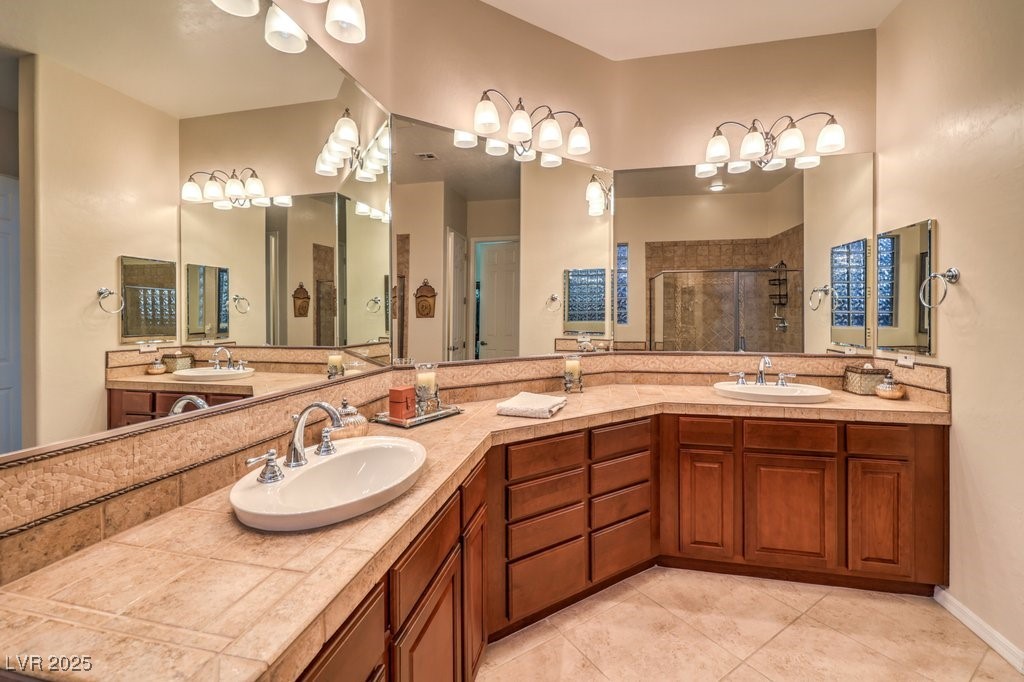 Henderson, Nevada 89044, United States, 3 Bedrooms Bedrooms, ,3 BathroomsBathrooms,Residential,Active,19506