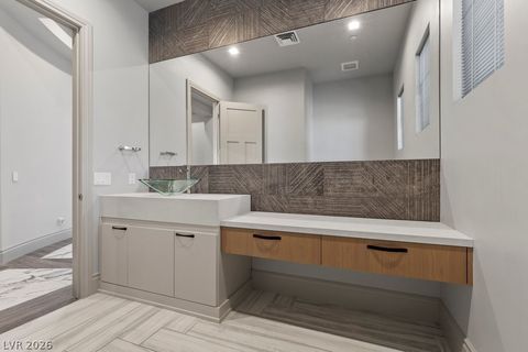 Tiny photo for 1 Costa Del Sol Court, Henderson, NV 89011 (MLS # 2761723)