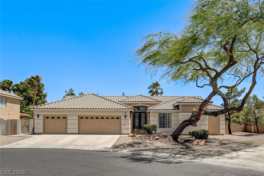 Photo of 9400 Sienna Canyon Street, Las Vegas, NV 89123 (MLS # 2776038)