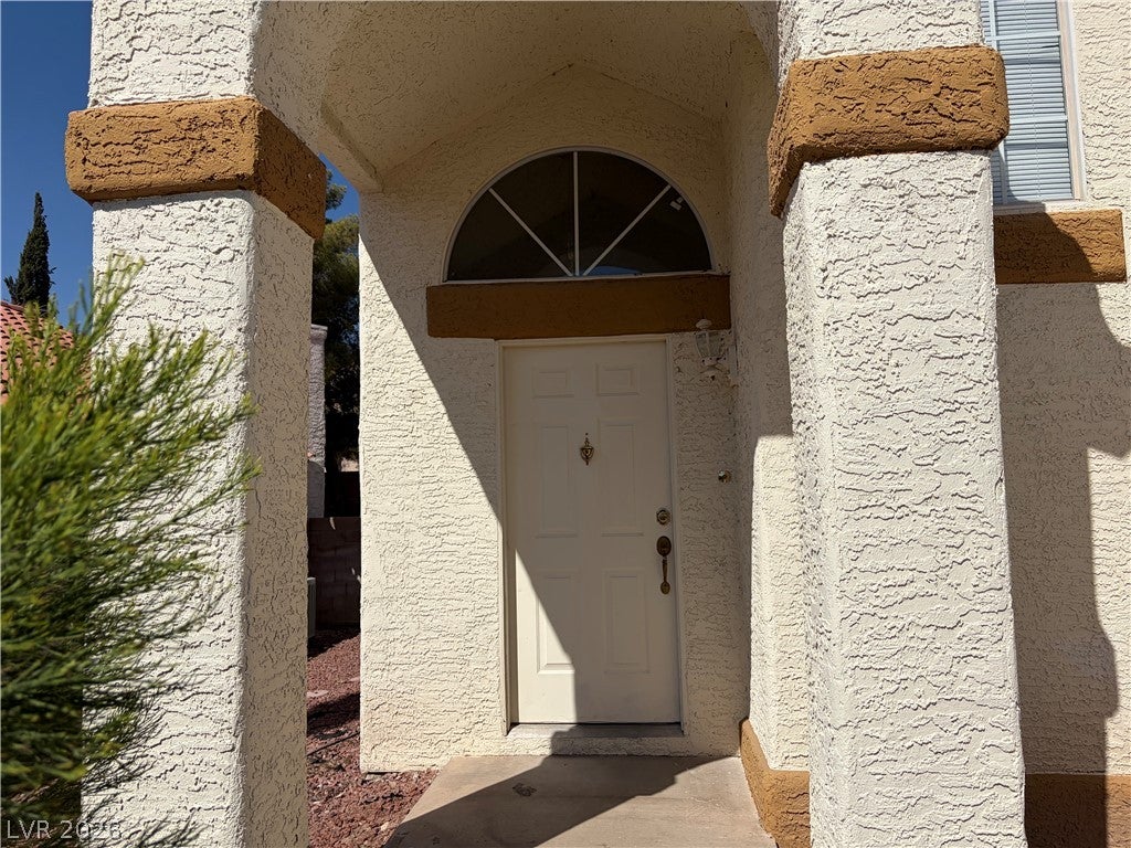 2713 Brienza Way