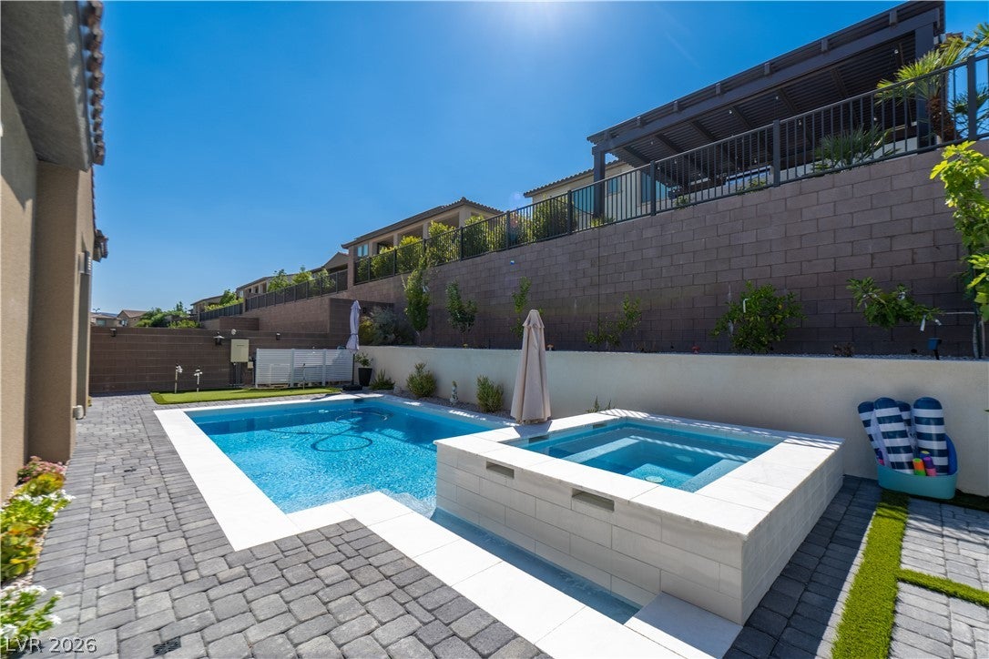207 Cactus Sunrise Street