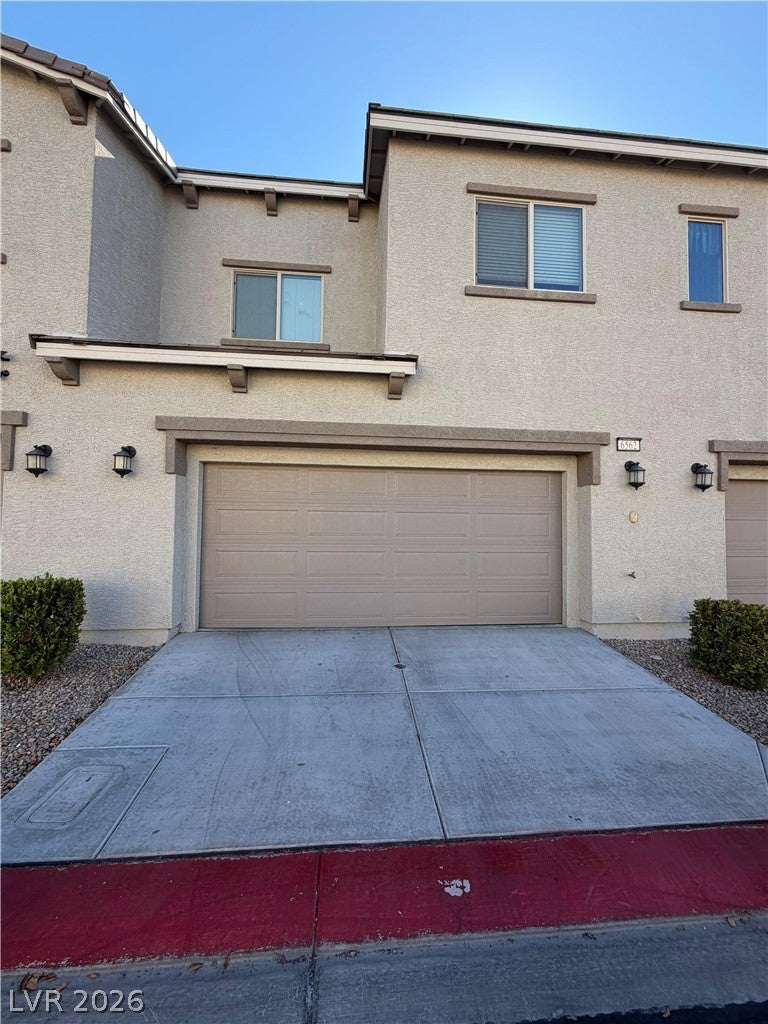 6562 Silver Estate